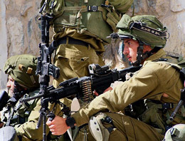 29 İsrail askeri öldürüldü TIKLA
