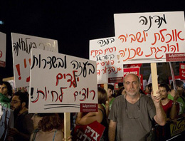 Savaş karşıtı Yahudiler Tel Aviv'de sokağa indi