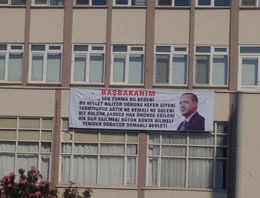 AK Parti'li belediyeden şaşkına çeviren Erdoğan pankartı!