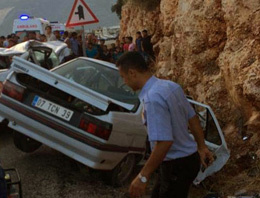 Antalya Finike'de feci kaza:3 ölü 4 yaralı