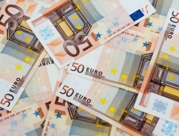 Euro fiyatı 9 yıl geriye gitti inanılmaz düşüş