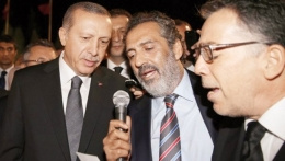 Erdoğan'dan Kökş'te türkü süprizi