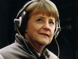 Merkel kurultayda fenalık geçirdi!