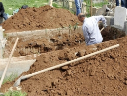 Dudak uçuklattı! Eş yanında mezar almanın fiyatı...