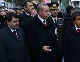 Ezgi Başaran'dan Erdoğan'a olay yazı: Napcaz reyiz?