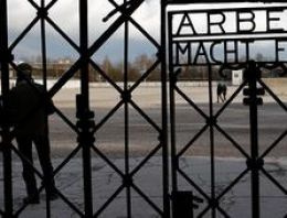 Dachau Toplama Kampı'nın kapısı çalındı