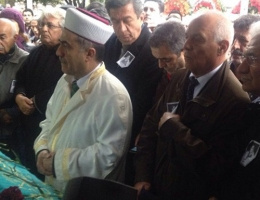 CHP'li milletvekili cenaze namazı kıldırdı!