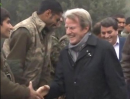 Fransız Bakan YPG'yi cephede ziyaret etti!