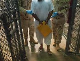 Guantanamo'daki dört Afgan ülkelerine geri gönderildi