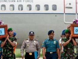 AirAsia uçağından ilk cesetler Endonezya'da