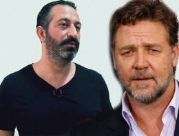 Russell Crowe'u  Cem Yılmaz bile kurtaramadı