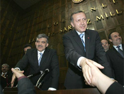 Abdullah Gül yeniden oylanacak