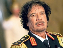 Kaddafi'nin adamlarına siyaset affı!