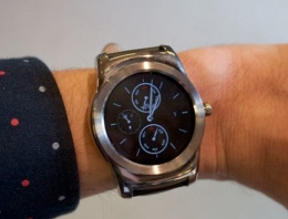 LG'nin yaptığı akıllı saati gördünüz mü?