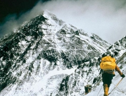Everest dağında tuvalet krizi