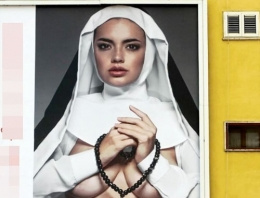 Seksi rahibe İtalya'yı karıştırdı