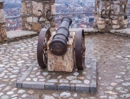 ABD’nin restore Osmanlı kalesi çöktü!