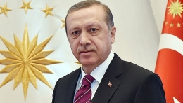Erdoğan 'Yeni Türkiye Marşı'yla karşılandı