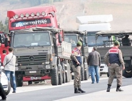 Tutuklu savcılar Ankara'ya nakledildi