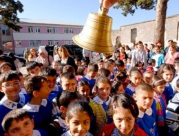 İstanbul Ümraniye'de okul zili salavat getiriyor!