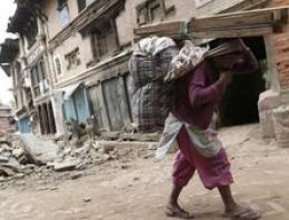 Nepal depreminde ölü sayısı 10 bini aşabilir