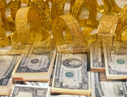 Dolar kuru coştu altın fiyatları kritik eşiğe indi