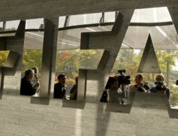 FIFA'ya polis baskını: Bazı üst düzey isimler gözaltında