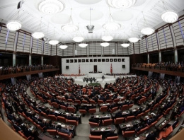 Milletvekillerine 3 aylık peşin maaş kıyağı