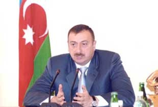 Aliyev ülkesine güveniyor