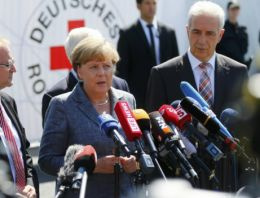 Merkel: Sığınmacı krizi Schengen'in sorgulanmasına yol açabilir