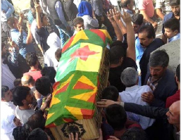 PKK'lının cenazesini şehidin yanına gömdüler!