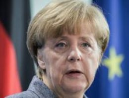 Merkel: Suriye'de savaşın sona ermesi için Esad'la görüşülmeli