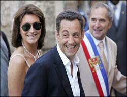 Sarkozye süper zam