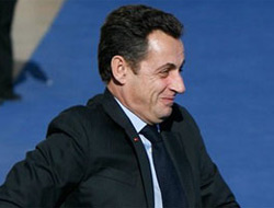 Sarkozy DOST olmak istiyor