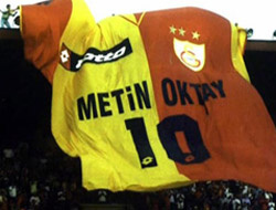 Galatasaray'dan Metin Oktay'a 6 gollü hediye (Taçsız Kral'ın doğum günü)