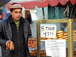 Başbakanın simitçisi kayboldu 