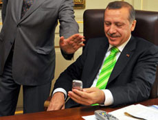 Erdoğan torununu 3G ile gördü