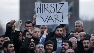 131230045625_ankara_protest_erdogan_304x171_reuters_nocredit.jpg