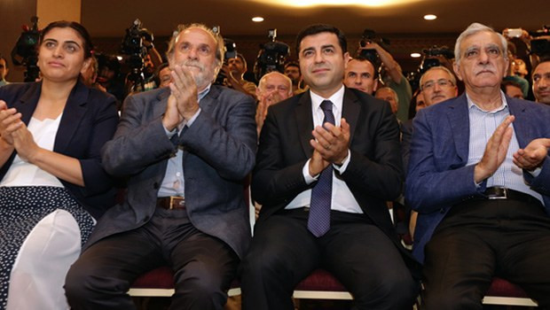 hdp'nin cumhurbaşkanı adayı açıklandı hdp cumhurbaşkanı adayı selahattin demirtaş.jpg