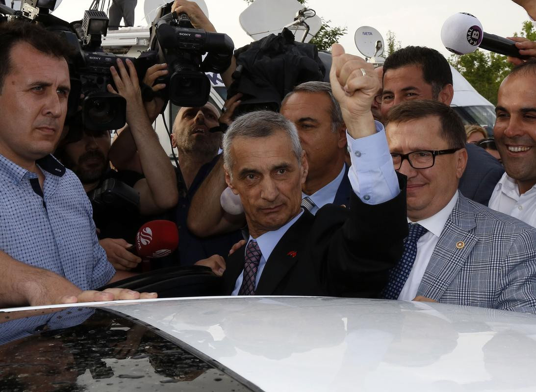 engin alan kimdir engin alan tahliye, engin alan ayağa kalkmadı video