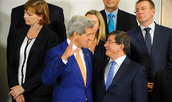 abd-dişişleri-bakani-john-kerry-ile-dişişleri-bakani-ahmet-davutoğlu.jpg