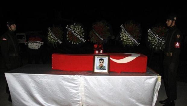 adiyaman-şehidini-gece-yarisi-uğurladi!.jpg
