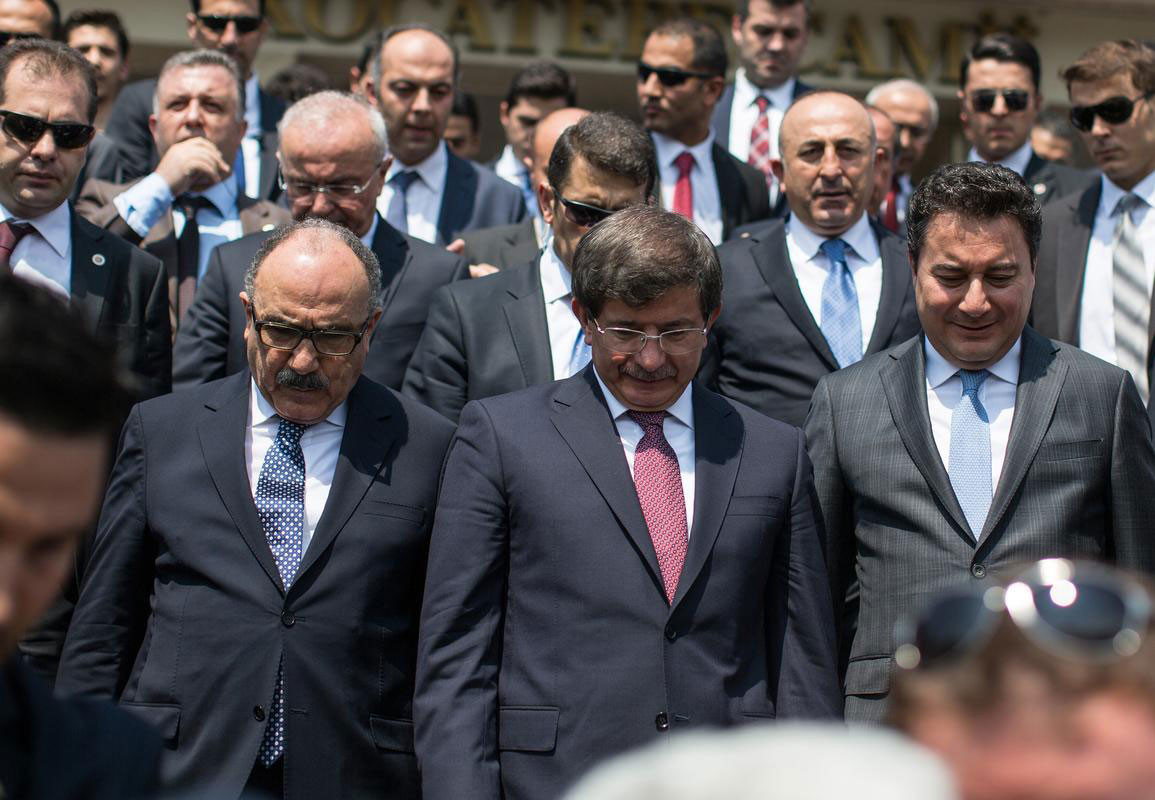 ahmet-davutoğlu,-beşir-atalay-ve-ali-babacan.jpg