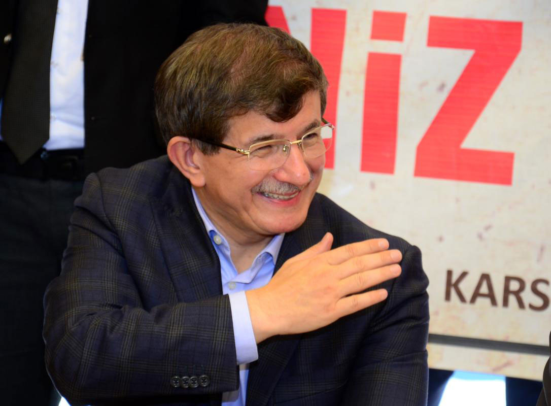 ahmet-davutoğlu-kars.jpg