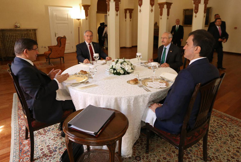 ahmet-davutoğlu-kemal-kiliçdaroğlu-koalisyon-hükümeti-kuruldu-mu.jpg
