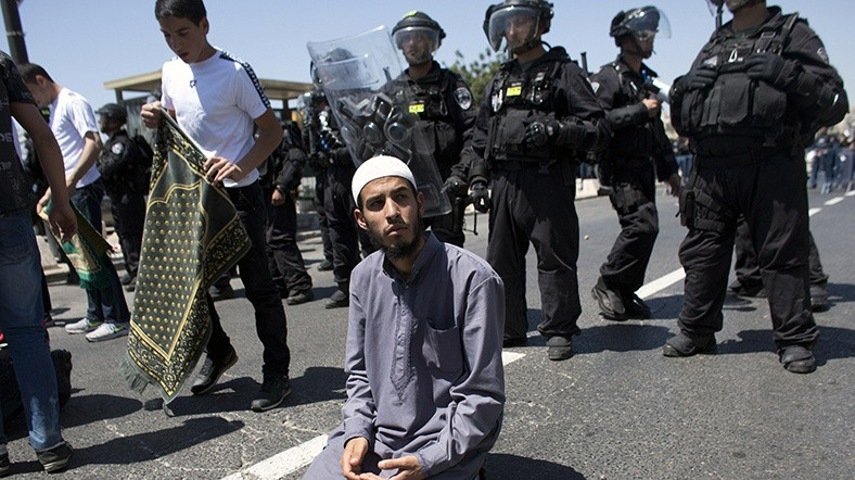 israil mecsid-i aksa'ya girişi durdurdu .jpg