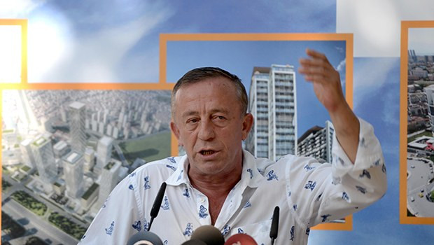 ali-ağaoğlu-.jpg