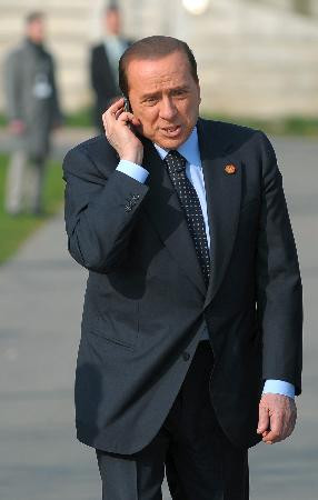 berlusconi-erdoğan-telefon.20130111123520.jpg