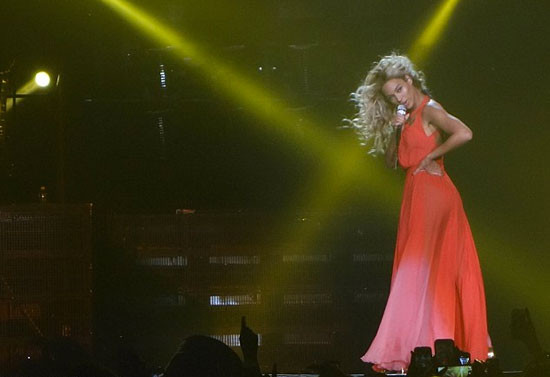 beyonce.20131224091634.jpg