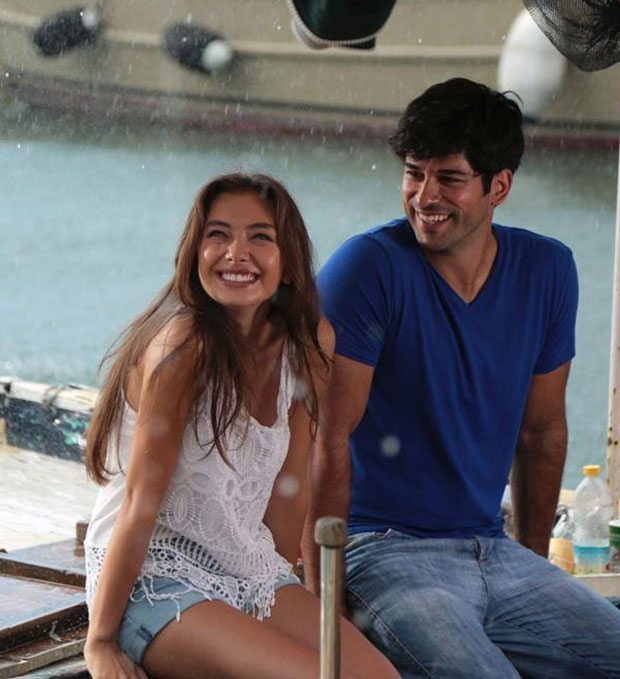 burak-özçivit-ile-neslihan-atagül-kara-sevda-2.jpg